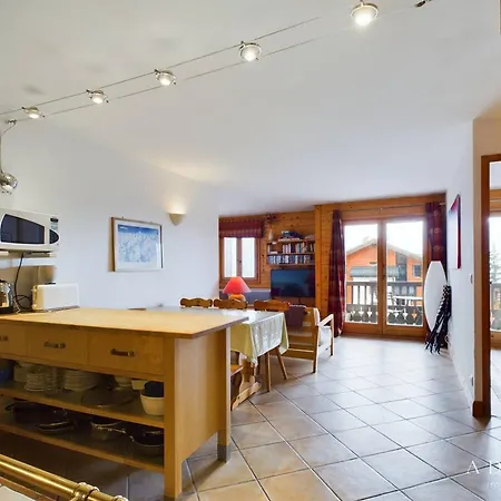 3 Pieces Au Centre Station Avec Balcon, Parking Et Wifi Gratuit - Fr-1-398-579 Apartment