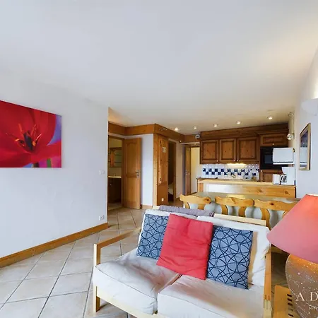 3 Pieces Au Centre Station Avec Balcon, Parking Et Wifi Gratuit - Fr-1-398-579 * Montvalezan